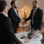 Инвестиции в криптоактивы и обучение криптотрейдингу