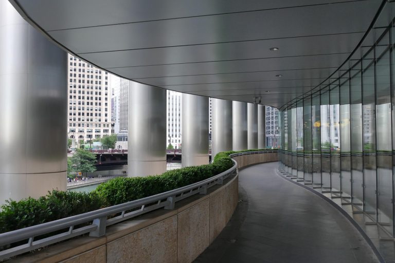 Обучение блокчейн инвестициям в Канаде